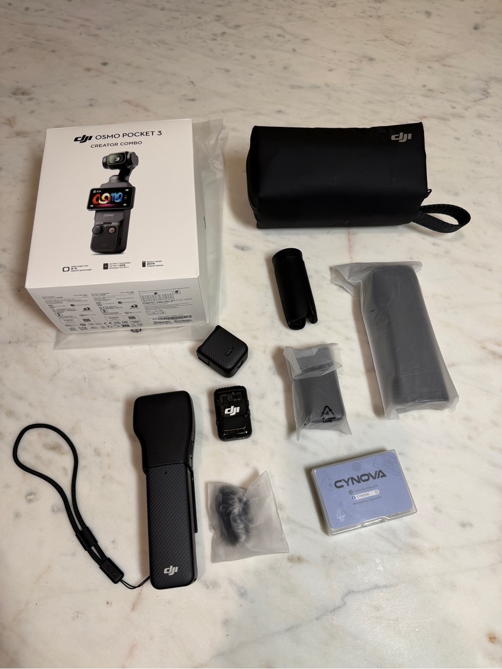 DJI Osmo Pocket 3 Creator Combo - Black